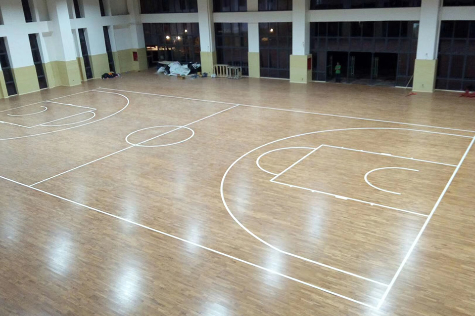 上海市嘉定小学 